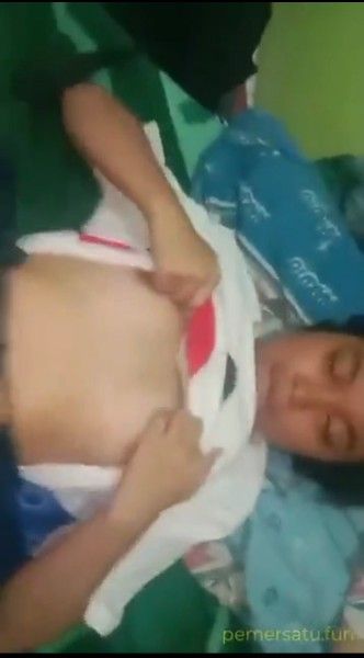 Background nonton video viral Bokep Bocil Smp Diperkosa Ayah Tiri